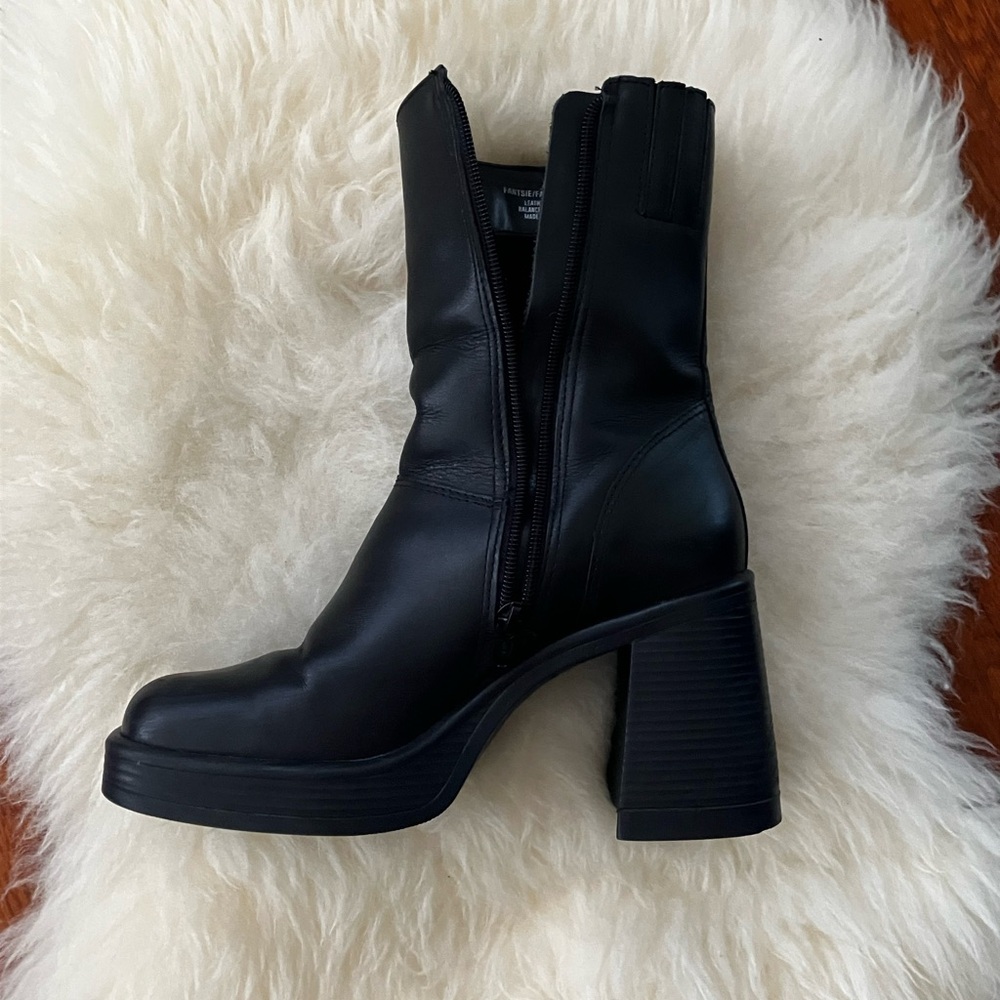 Steve Madden Black Heeled Boots - Picture 6 of 10